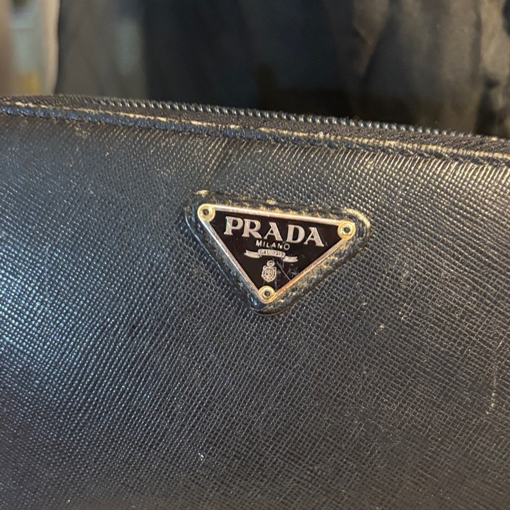 Prada Black Saffiano Leather Zip Wallet - Picture 3 of 11